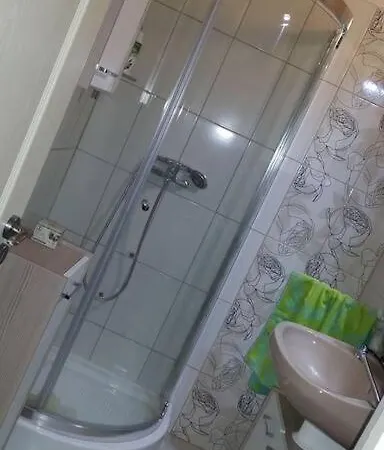 Casa Georgia Titan Apartman